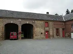 La cour de la mairie