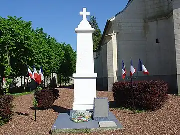 Le monument aux morts.