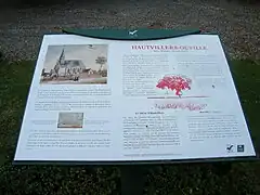 Panneau d'informations historiques.