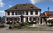 Ancienne mairie-école (1825), 1 rue Saint-Arbogast.