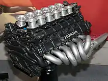 Photo du moteur V12 Honda RA122E