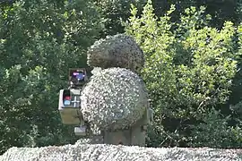 Appareil de conduite de tir 75/10 Oerlikon Skyguard d'une unité de feu de canons DCA 35&nbsp;mm (2015).