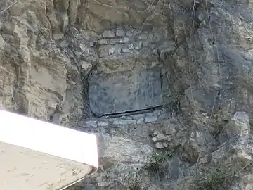 Une embrasure camouflée de l'ouvrage d'infanterie A389.