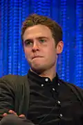 Iain De Caestecker interprète l'agent et Dr&nbsp;Leopold « Fitz » Fitz