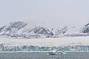 Pointe du glacier d'Inostrantsev (76°&nbsp;28′&nbsp;N, 66°&nbsp;05′&nbsp;E)