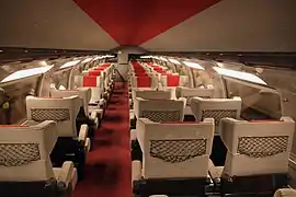 Intérieur d'une rame de 1re&nbsp;génération : la salle haute, en 1re&nbsp;classe.