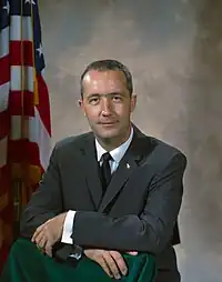 Portrait de James McDivitt.