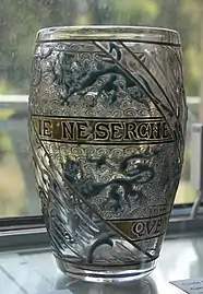 Je ne cherche que une, Émile Gallé (1878), don de J. B. Eugène Corbin (1935).