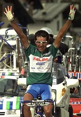 illustration de Kelme (entreprise)