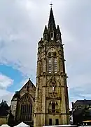 Basilique Notre-Dame du Roncier : le clocher.