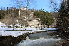 La chapelle au bord de la Jougnena.