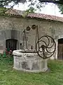 Puits côté ferme du Frêne