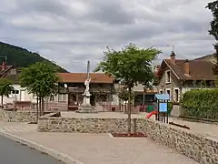 Petit jardin public(place de l'église).