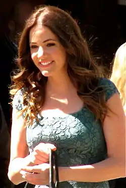 Julie Gonzalo, interprète du personnage
