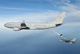 KC-30A (RAAF) > General Dynamics F-16 Fighting Falcon (USAF) : 2015