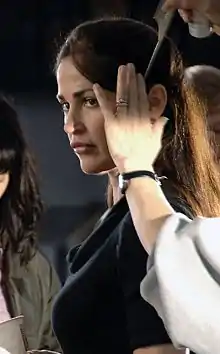 Kim Delaney interprète Rebecca Bloom.