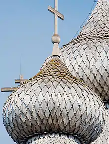 Pogost de Kiji exemple de toiture en lemekhs.