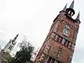 Le beffroi de Courtrai sur la Grande Place.