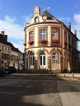Mairie de Châteauneuf-en-Thymerais.