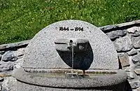 La fontaine de la Vierge.