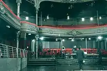 Vue des balcons de la salle La Cigale.