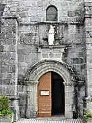 Son portail du XIIIe&nbsp;siècle.