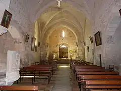 La nef vue depuis le chœur.