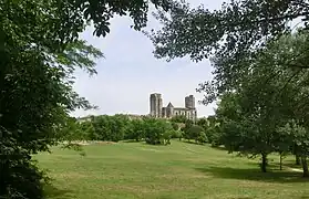 La CollégialeSaint-Pierre.