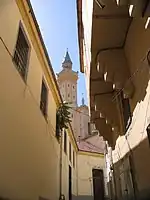 Vue sur le minaret de la grande mosquée de Constantine dans la médina.