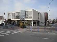 Photographie de l'Hôtel de ville de Lacanau.