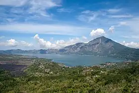 Image illustrative de l’article Lac Batur