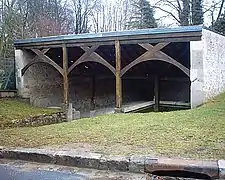 Lavoir de la fontaine Bénite.