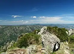 Mayres : le point culminant du rocher d'Abraham, à 1&nbsp;498&nbsp;m.