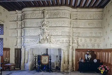 La cheminée de l'étage noble.