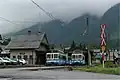 Automotrices aux anciennes livrées en gare des Diablerets