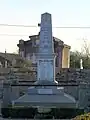 Le monument aux morts le long de l'enceinte du cimetière (fév.&nbsp;2010)