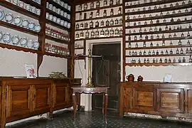 L'apothicairerie du musée Hospitalier.