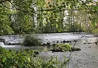 Chute d'eau sur l'Oise.