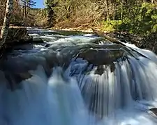 Les Little Luckiamute Falls.