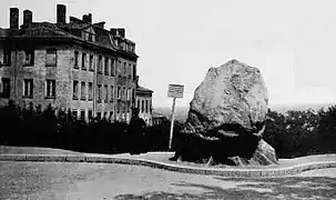 Le Gros Caillou au début du XXe&nbsp;siècle.