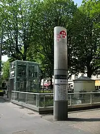 Accès à la ligne B du métro.