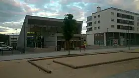 L'accès ouest de la station