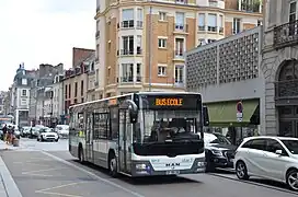 MAN Lion's City LE no 5012 à République.