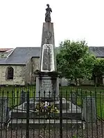 Le monument aux morts.