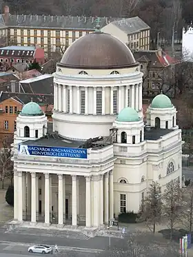 Image illustrative de l’article Église Notre-Dame-des-Hongrois de Tisztviselőtelep