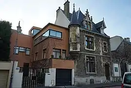 les deux maison du 1 et du 3.