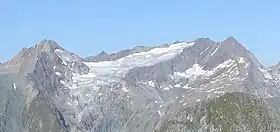 Vue des Malhamspitzen, sur la droite, avec le Quirl sur la gauche.