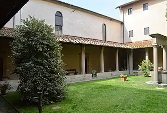 Le cloître de l'ermitage de Lecceto