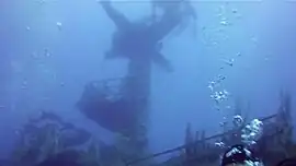 Le mat et la vigie vus de l'arrière