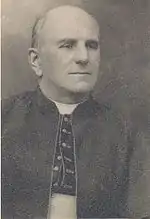 Un portrait en noir et blanc de Marcel-François Richard.